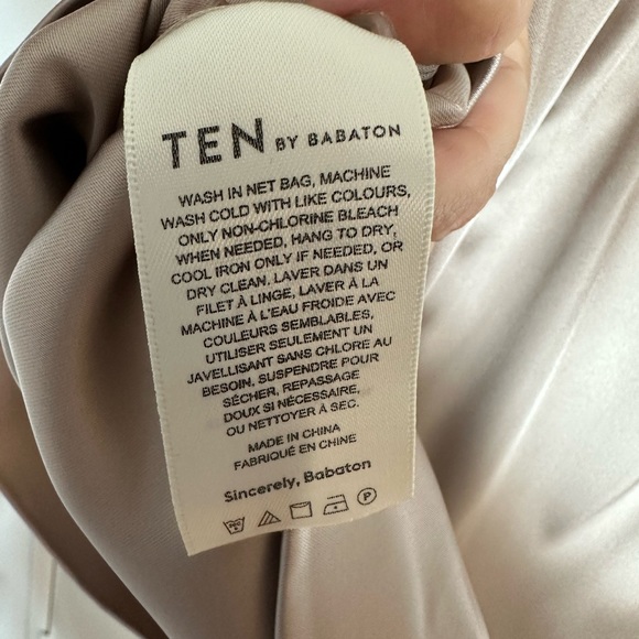 Great little dress for a night out with girls, or a hit date night! - Picture 8 of 8